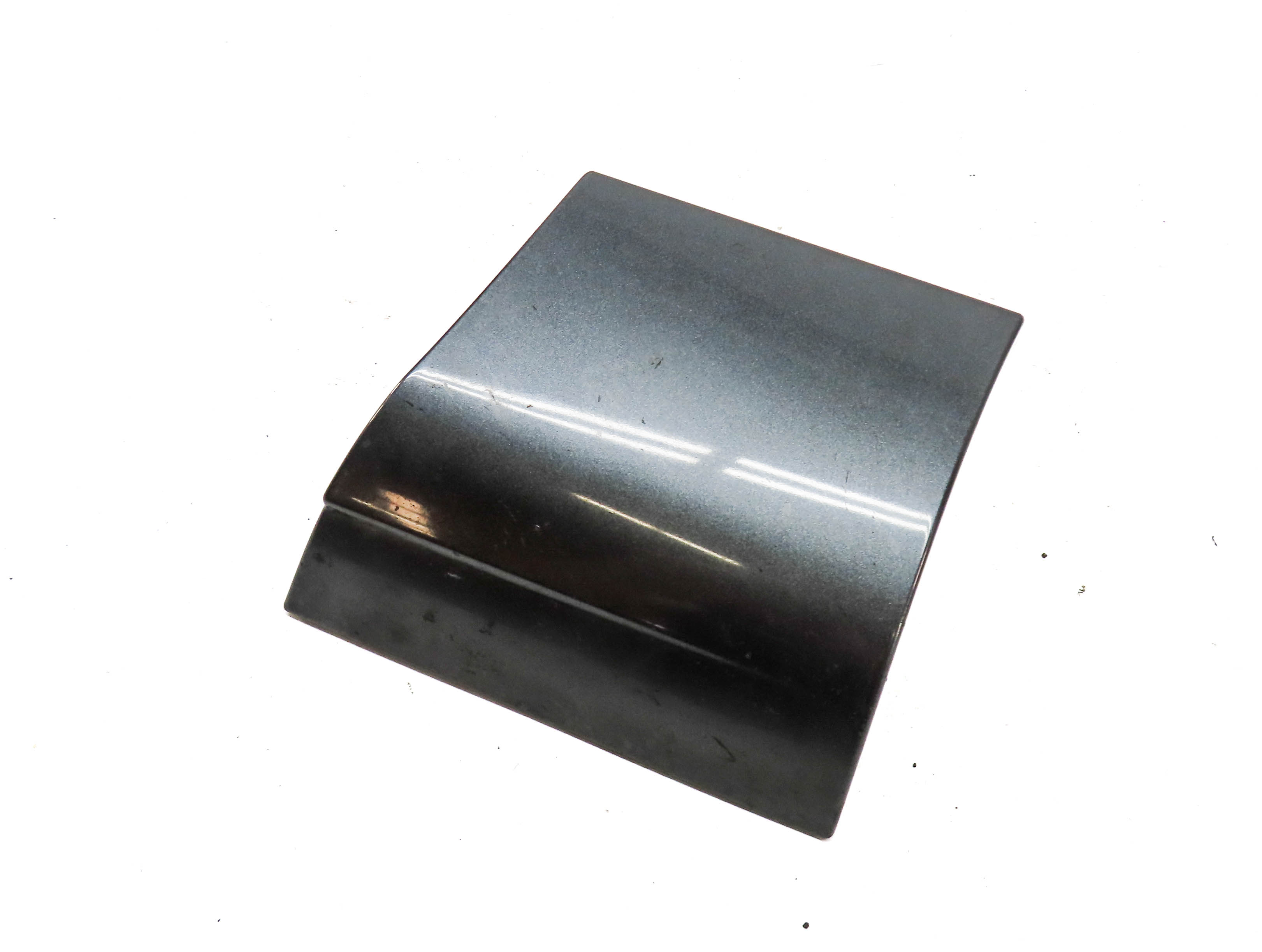 2011 AUDI Q7 (4L) FRONT RIGHT PASSENGER LOWER FENDER TRIM CAP MOULDING (Gray) — exact item pictured